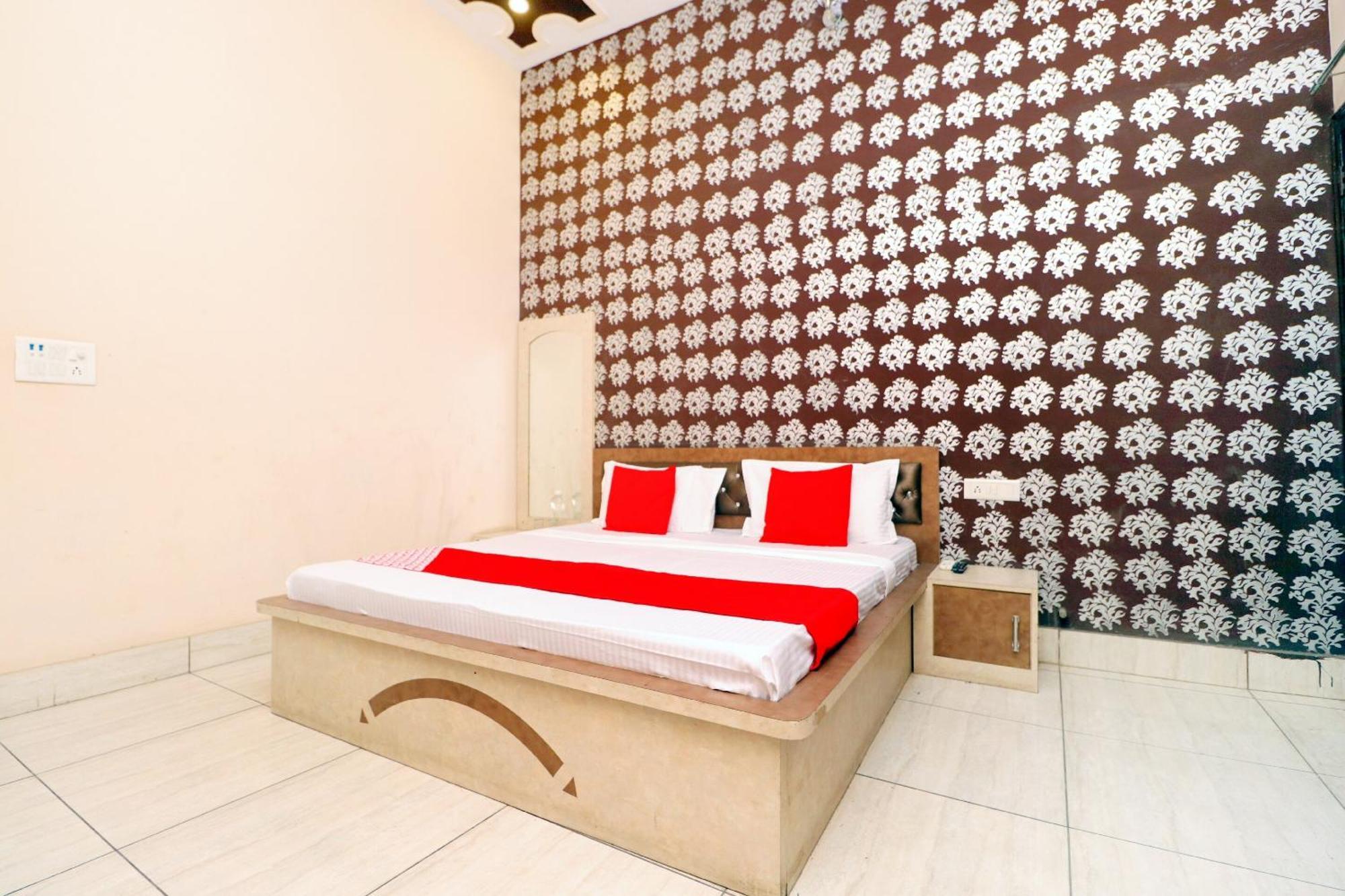 Hotel O Pushp Vatika Bhiwāni Zewnętrze zdjęcie